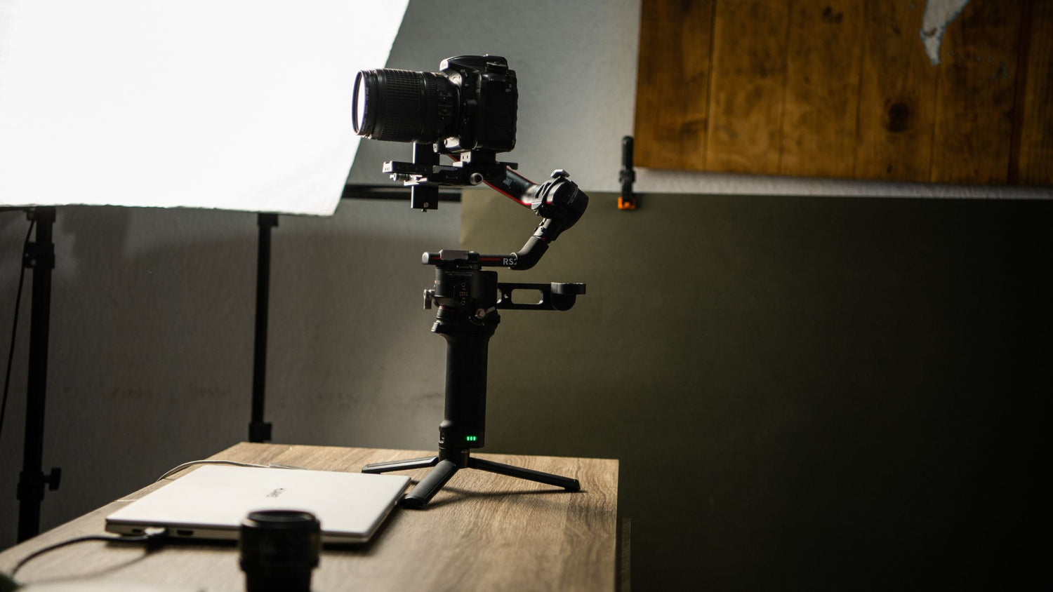 Master Your Shots: The Best Camera Accessories for Stunning Photography in 2025